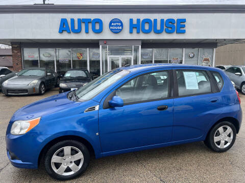 2009 Chevrolet Aveo for sale at Auto House Motors in Downers Grove IL