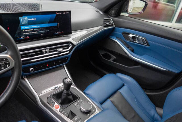 2023 BMW M3 26