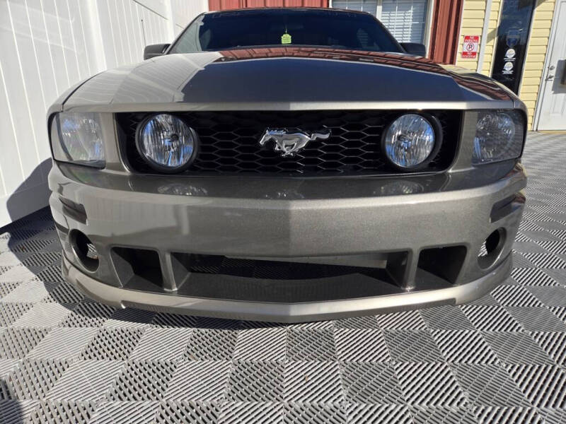 2005 Ford Mustang GT Premium