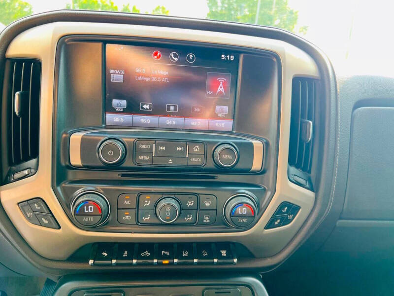 2015 GMC Sierra 2500HD Denali