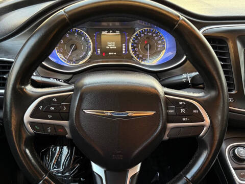 2016 Chrysler 200 Touring