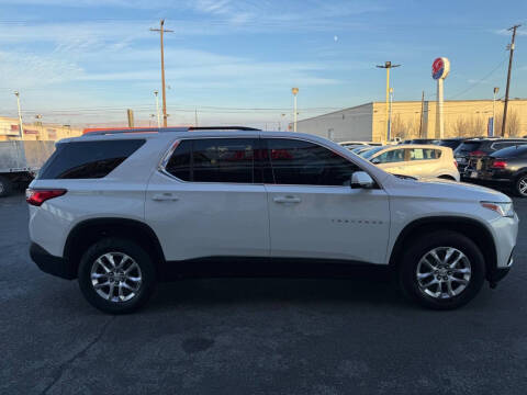 2018 Chevrolet Traverse LT Cloth