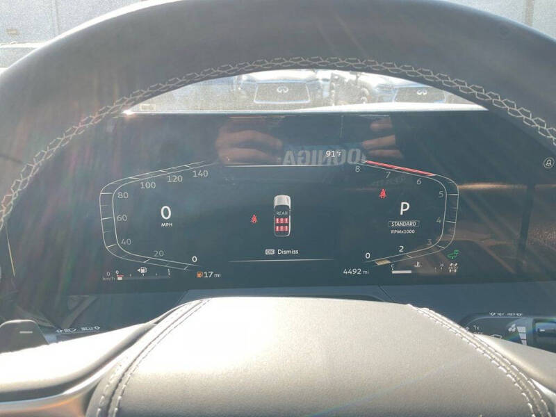 2025 Infiniti QX80 Sensory