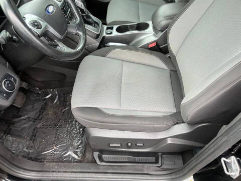 2017 Ford C-MAX Energi SE