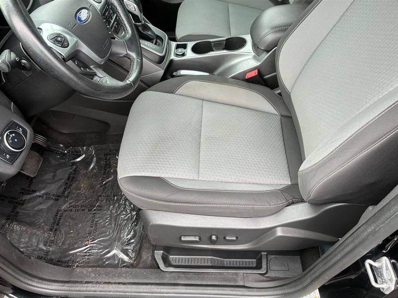 2017 Ford C-MAX Energi SE