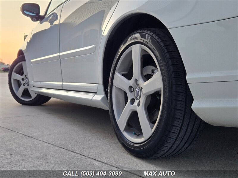 2011 Volvo V50 T5 R-Design