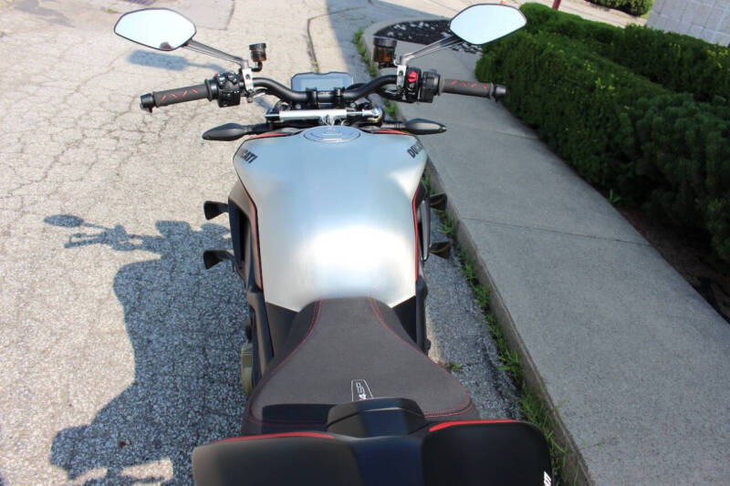 2022 Ducati StreetFighter