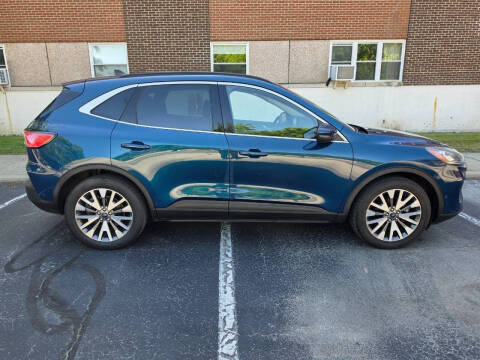 2020 Ford Escape Titanium