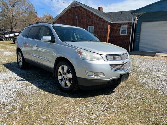2010 Chevrolet Traverse for sale at RJ Cars & Trucks LLC in Clayton NC