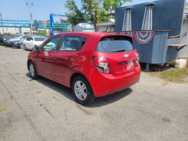 2012 Chevrolet Sonic LS