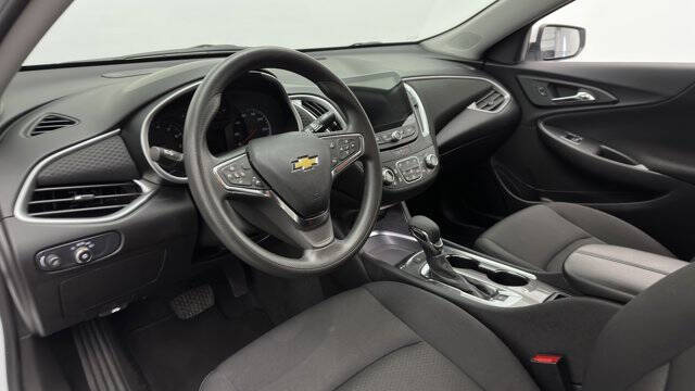 2025 Chevrolet Malibu LT