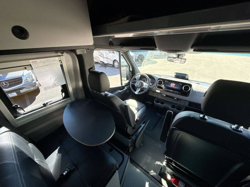 2025 Mercedes-Benz Sprinter
