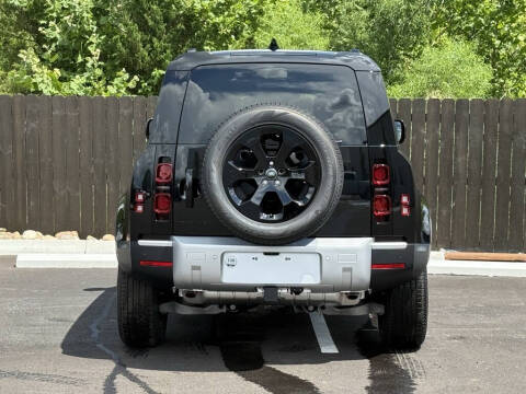 2025 Land Rover Defender 110 P400 S