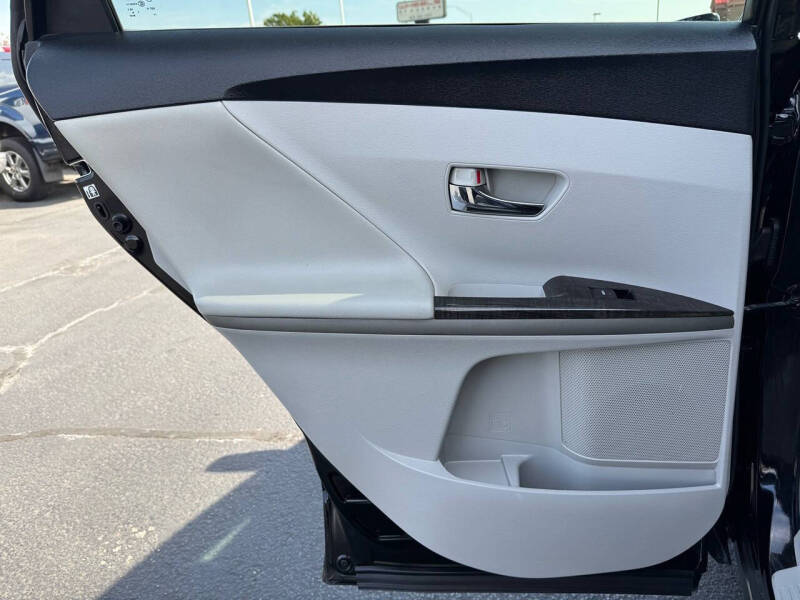 2013 Toyota Venza LE