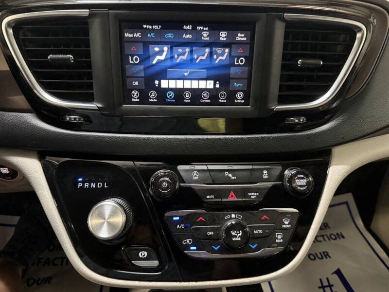2018 Chrysler Pacifica Touring L