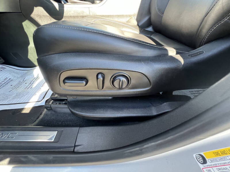 2019 GMC Acadia SLT-1