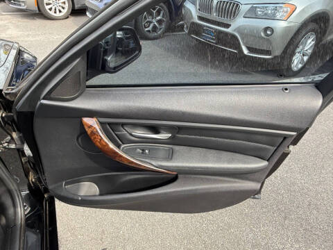 2013 BMW 3 Series 328i