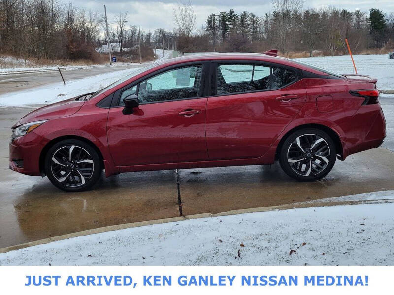 2023 Nissan Versa SR