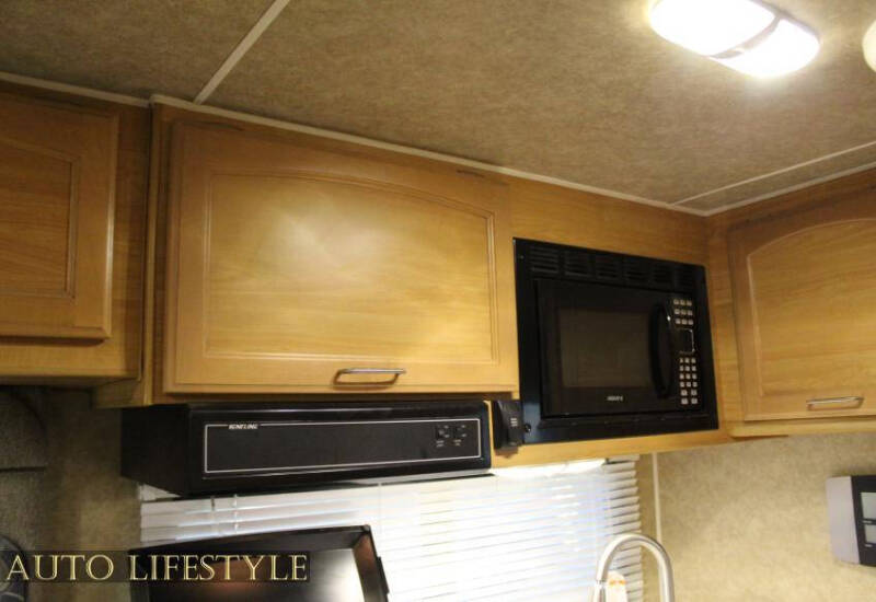 2014 Ford E-Series E-450 SD