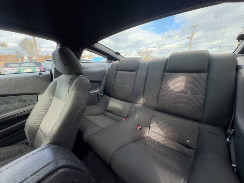 2010 Ford Mustang V6