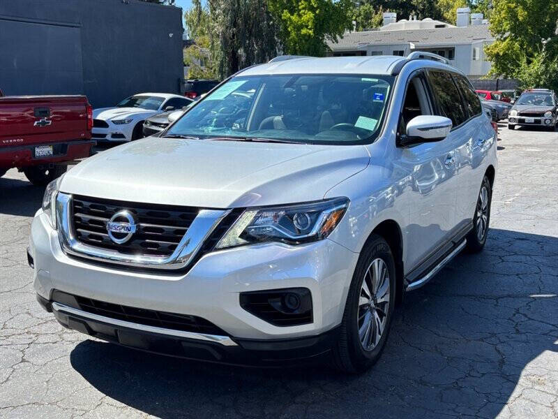2017 Nissan Pathfinder S
