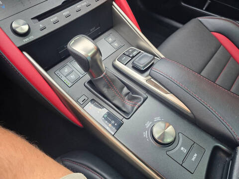 2019 Lexus IS 300