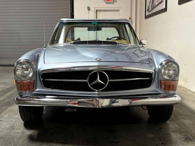 1970 Mercedes-Benz 280-Class