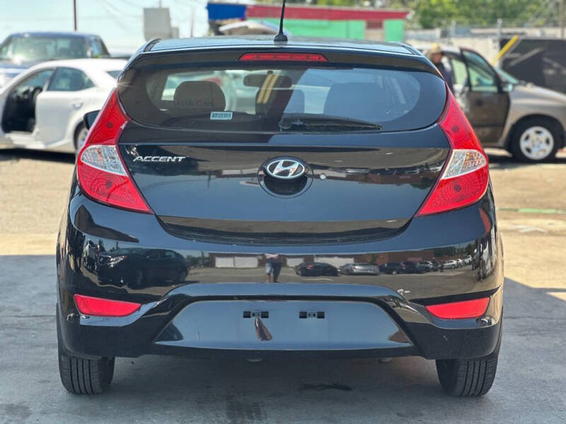 2017 Hyundai Accent SE