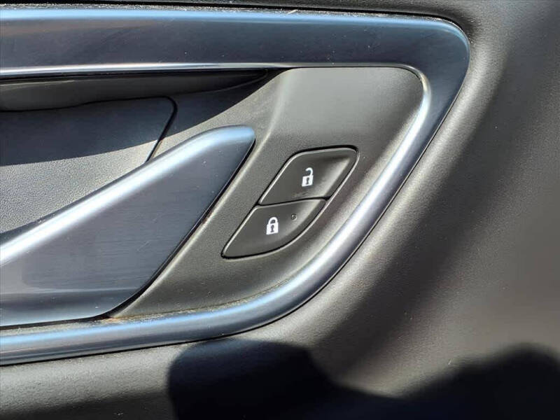 2022 GMC Yukon XL AT4