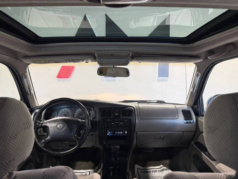 2002 Toyota 4Runner SR5