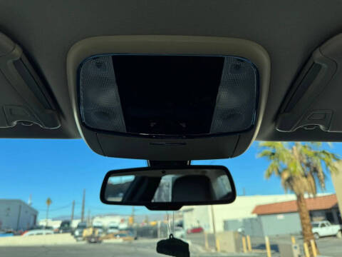 2017 Chrysler 300 Limited