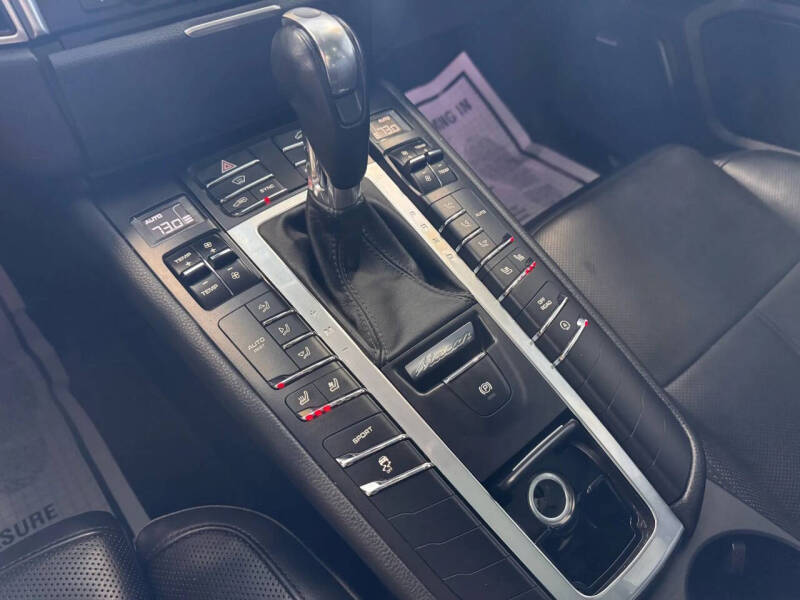 2016 Porsche Macan S