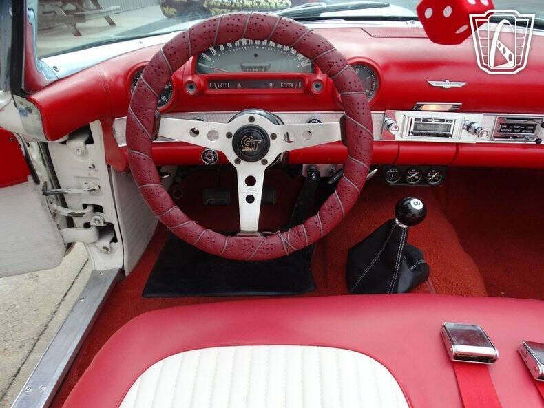 1956 Ford Thunderbird