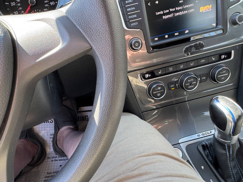 2016 Volkswagen e-Golf SE