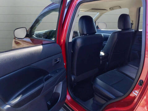 2015 Mitsubishi Outlander SE