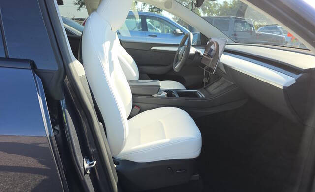 2023 Tesla Model Y Performance