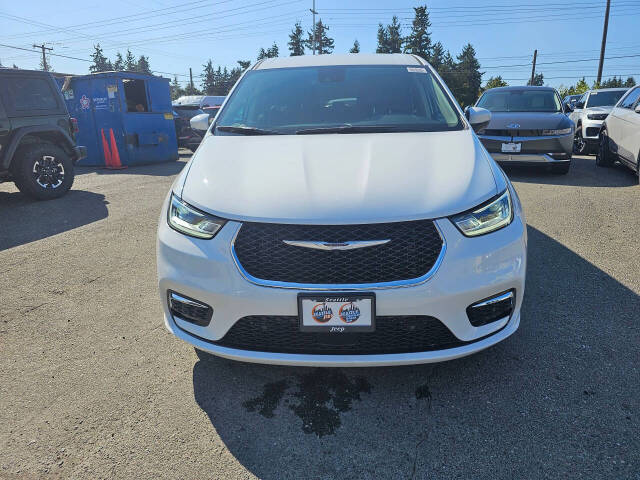 2023 Chrysler Pacifica Plug-In Hybrid for sale at Autos by Talon in Seattle, WA