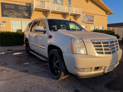 2007 Cadillac Escalade for sale at BELOW BOOK AUTO SALES in Idaho Falls ID