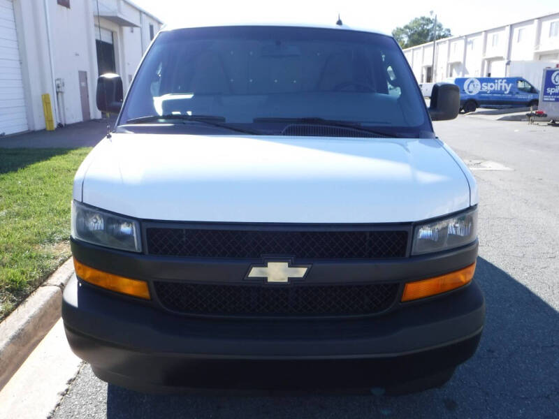 2018 Chevrolet Express Cargo null photo 13