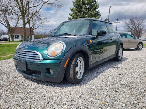 2010 MINI Cooper for sale at Sharpin Motor Sales in Columbus OH