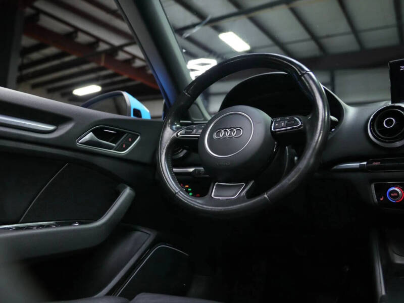 2015 Audi A3 2.0T quattro Prestige