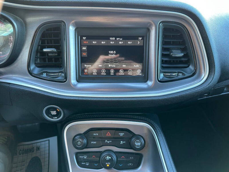 2021 Dodge Challenger SXT