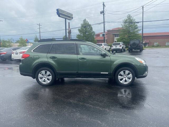 2011 Subaru Outback 2.5i Premium