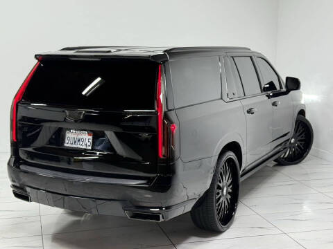 2021 Cadillac Escalade ESV Sport