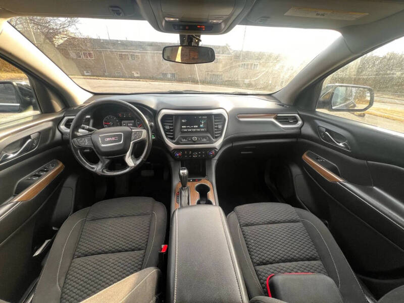 2017 GMC Acadia SLE-1