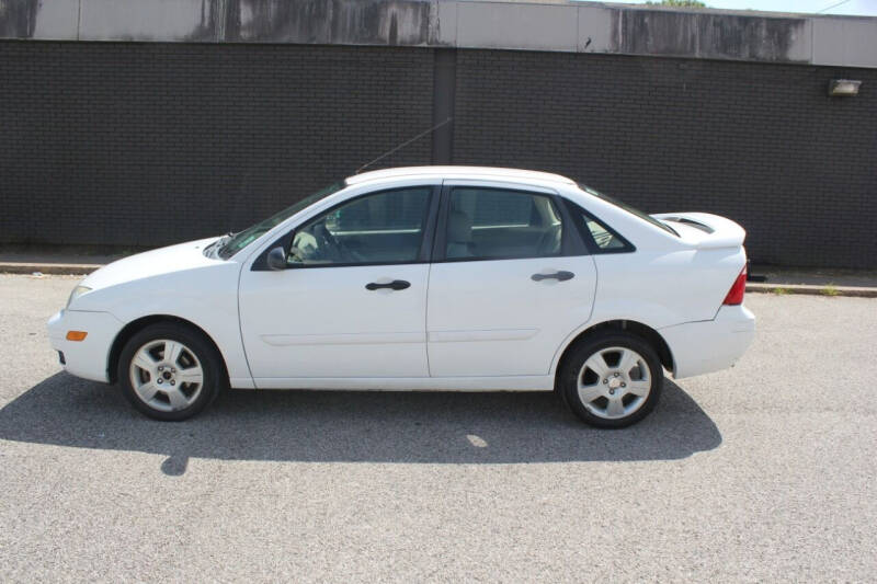 2006 Ford Focus for sale at Majestic AutoGroup in Port Arthur TX