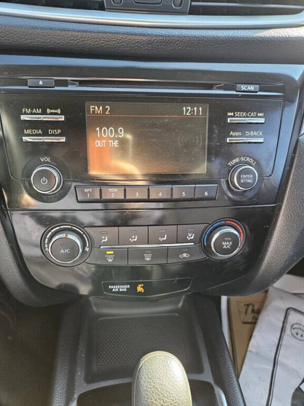 2016 Nissan Rogue S