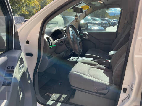 2021 Nissan Frontier SV