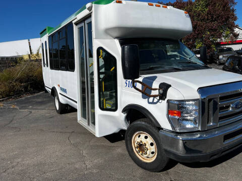 2016 Ford E-Series E-450 SD