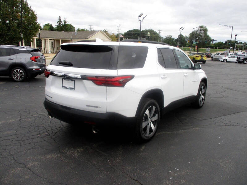 2023 Chevrolet Traverse LT Leather